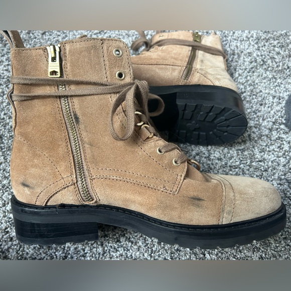 ALLSAINTS
Lira Hiker Boot In Desert Sand Suede
Size 39 EU or 8.5 US - Picture 10 of 14